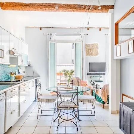 Apartment Le Cours Massena - Happy